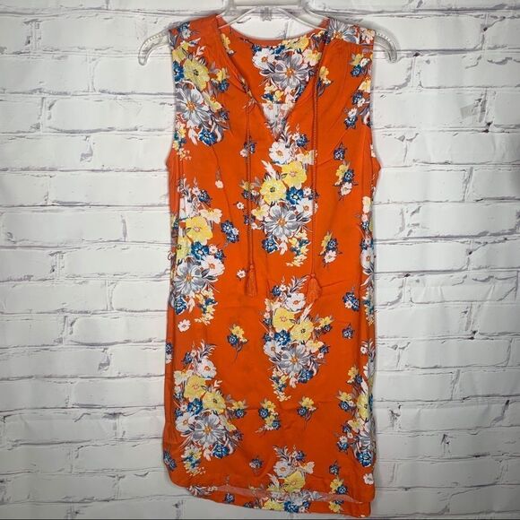 Small orange dress  - Picture 1 of 3